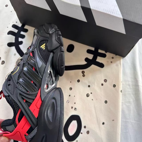 Adidas Black Sneakers - Picture 4 of 6